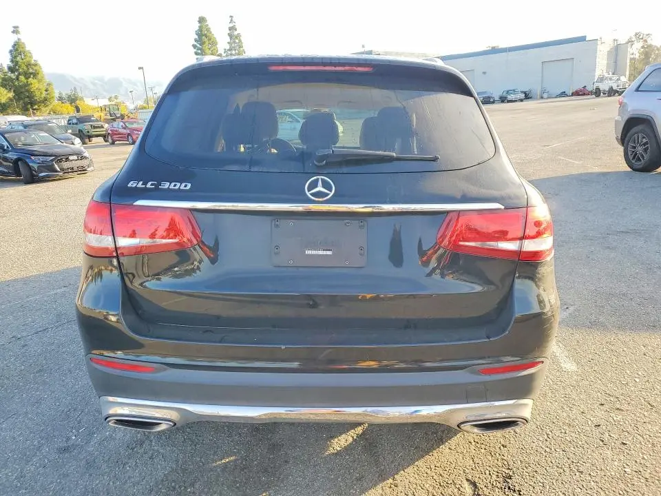 2018 MERCEDES-BENZ GLC 300  