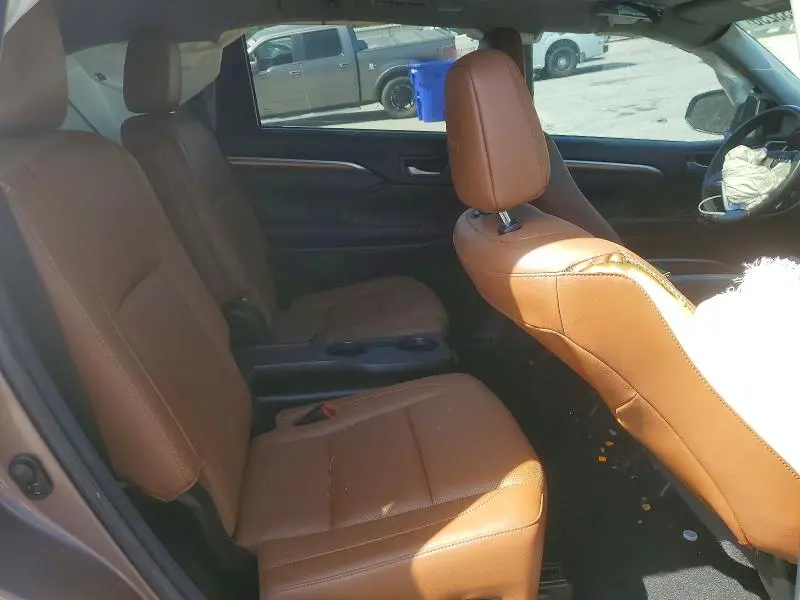 2017 TOYOTA HIGHLANDER LIMITED  