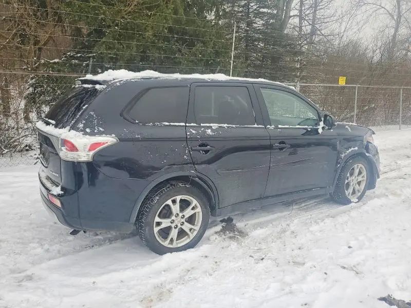 2015 MITSUBISHI OUTLANDER SE  