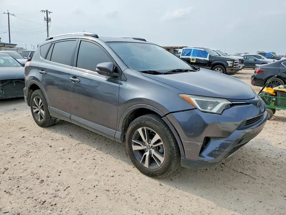 2018 TOYOTA RAV4 XLE  