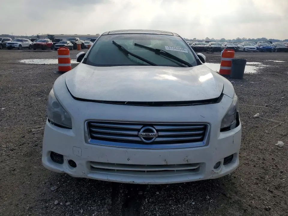 2014 NISSAN MAXIMA   
