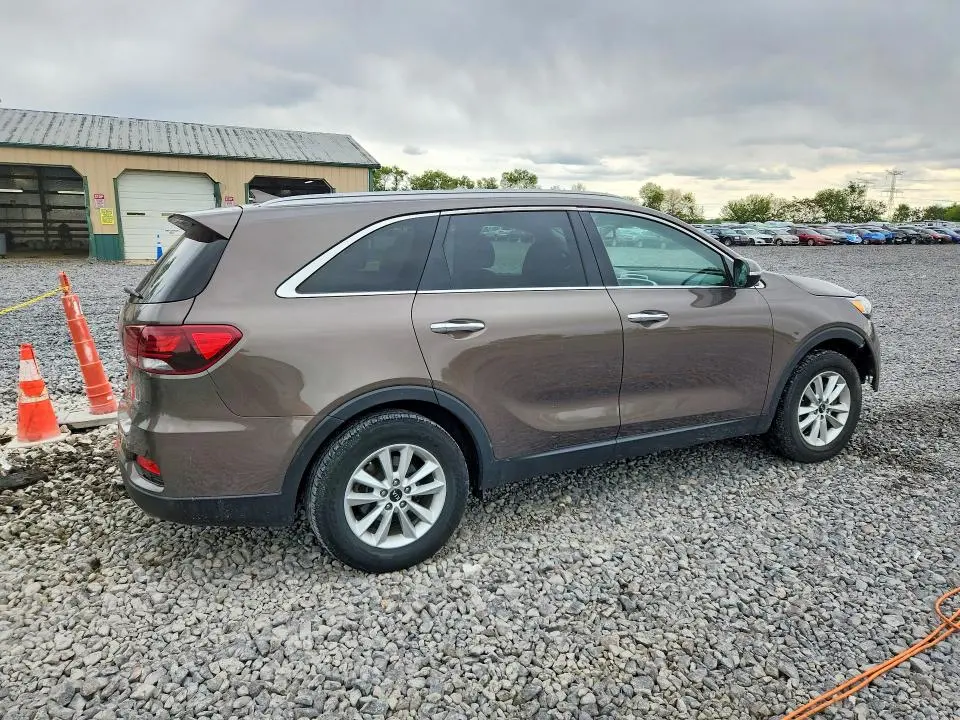 2019 KIA SORENTO LX  