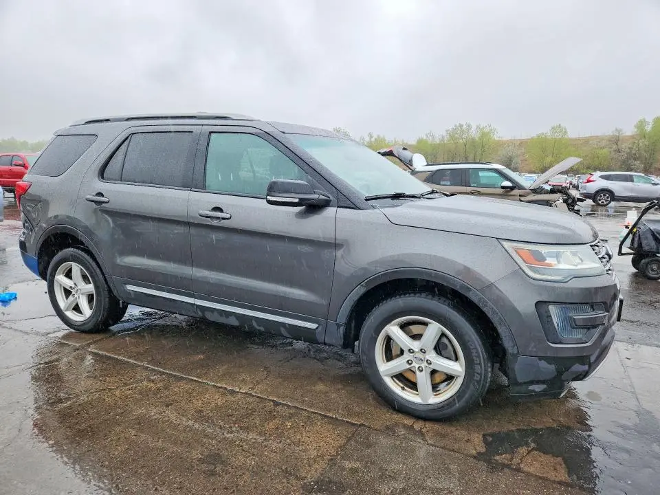 2016 FORD EXPLORER XLT  