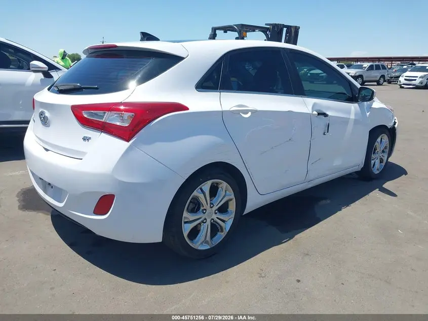 2015 HYUNDAI ELANTRA GT  