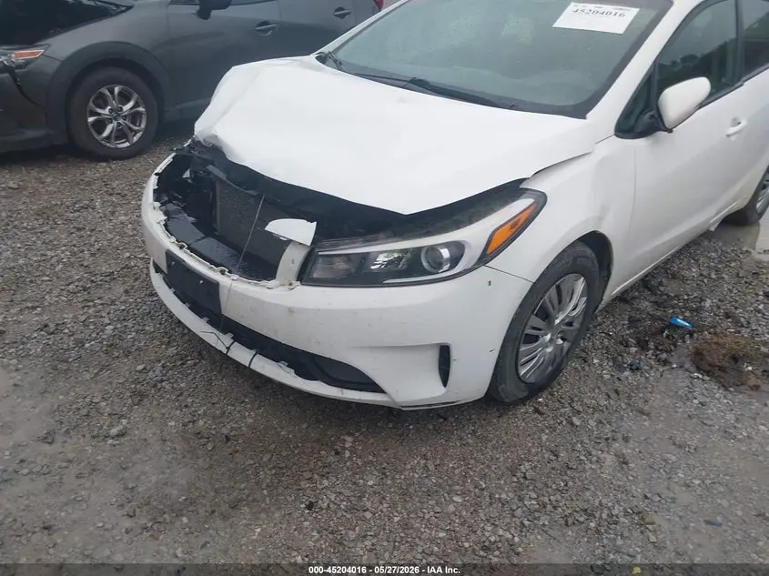 2017 KIA FORTE LX