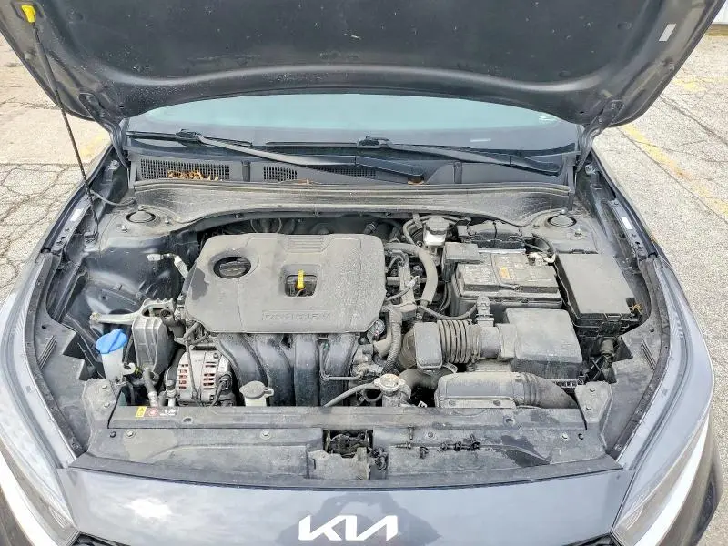 2023 KIA FORTE LXS  
