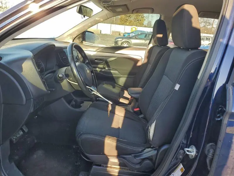 2016 MITSUBISHI OUTLANDER ES  