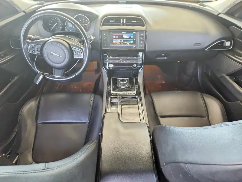 2018 JAGUAR XE   