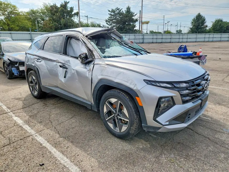 2025 HYUNDAI TUCSON SEL  