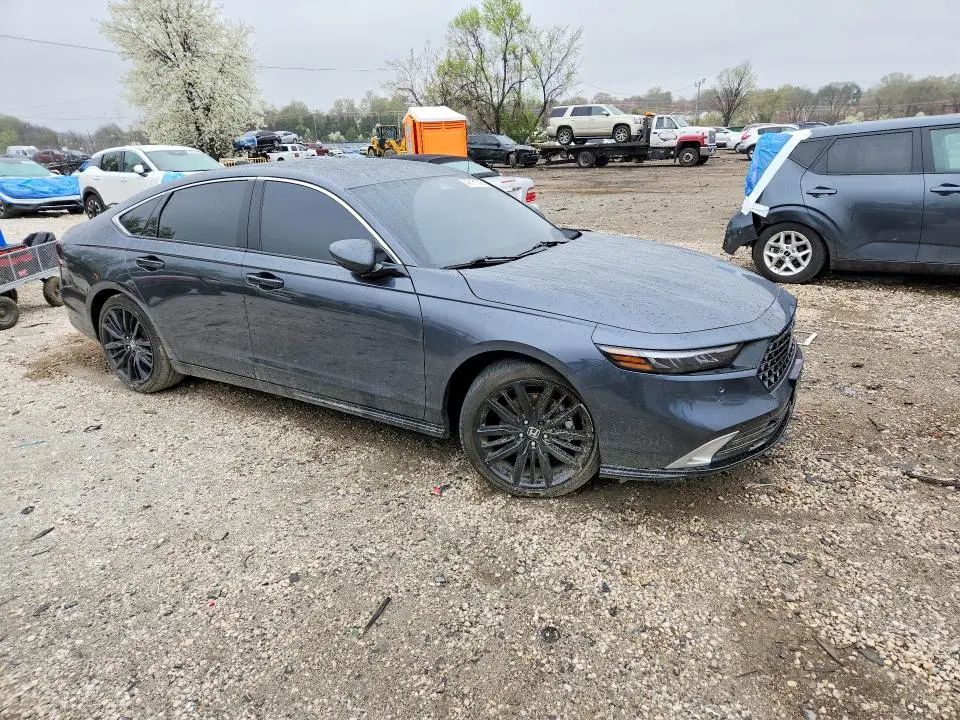 2023 HONDA ACCORD TOURING HYBRID  
