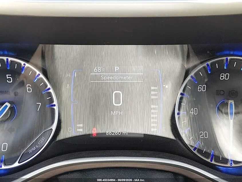 2020 CHRYSLER VOYAGER LX