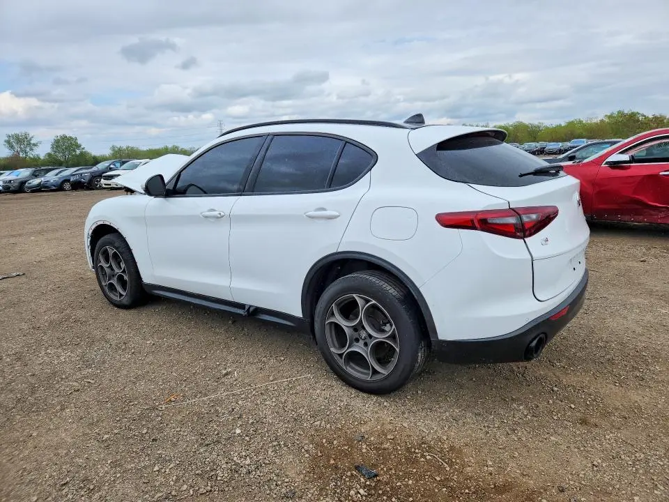 2022 ALFA ROMEO STELVIO   
