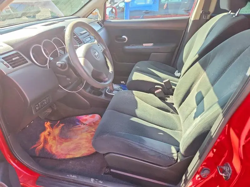 2011 NISSAN VERSA 1.8 S  
