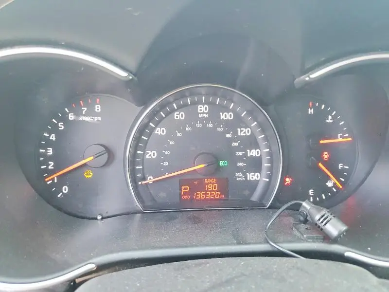 2014 KIA SORENTO LX  