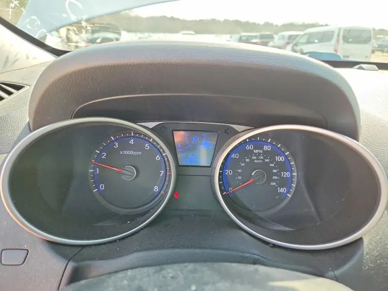 2014 HYUNDAI TUCSON SE  