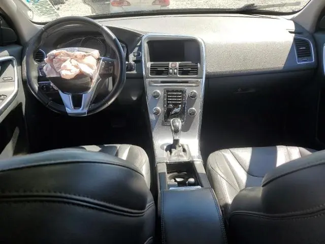2017 VOLVO XC60 T5 DYNAMIC  