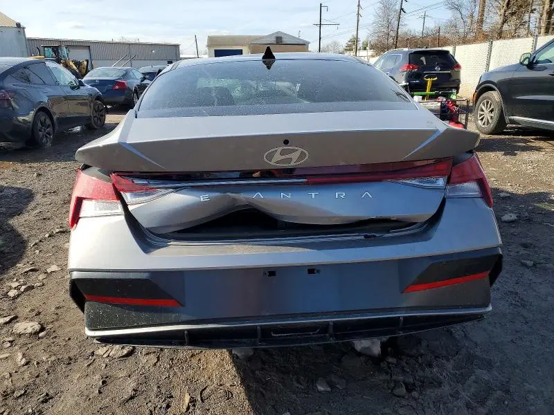 2025 HYUNDAI ELANTRA SEL  