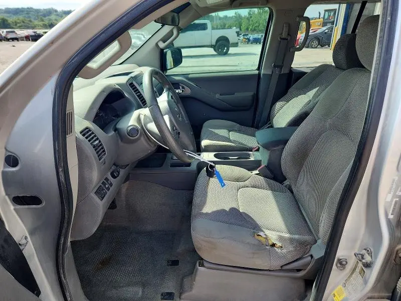2013 NISSAN FRONTIER S  