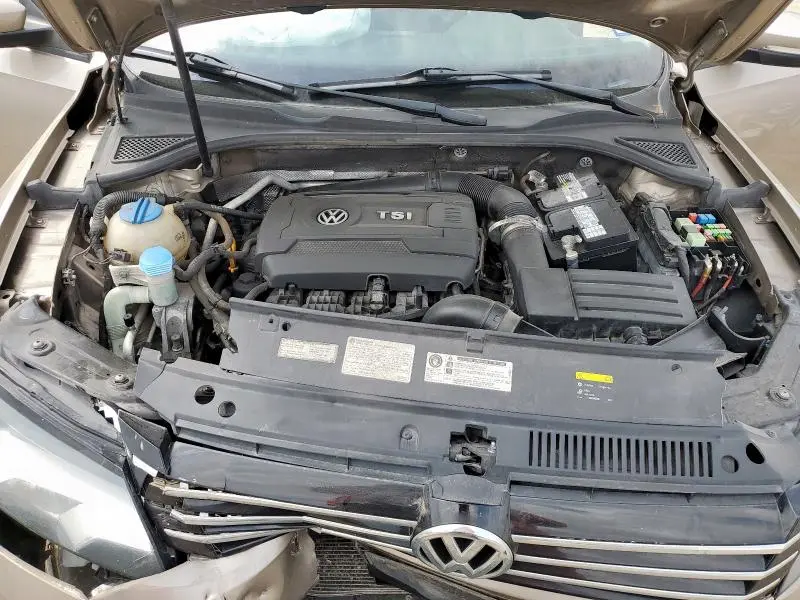 2015 VOLKSWAGEN PASSAT S  