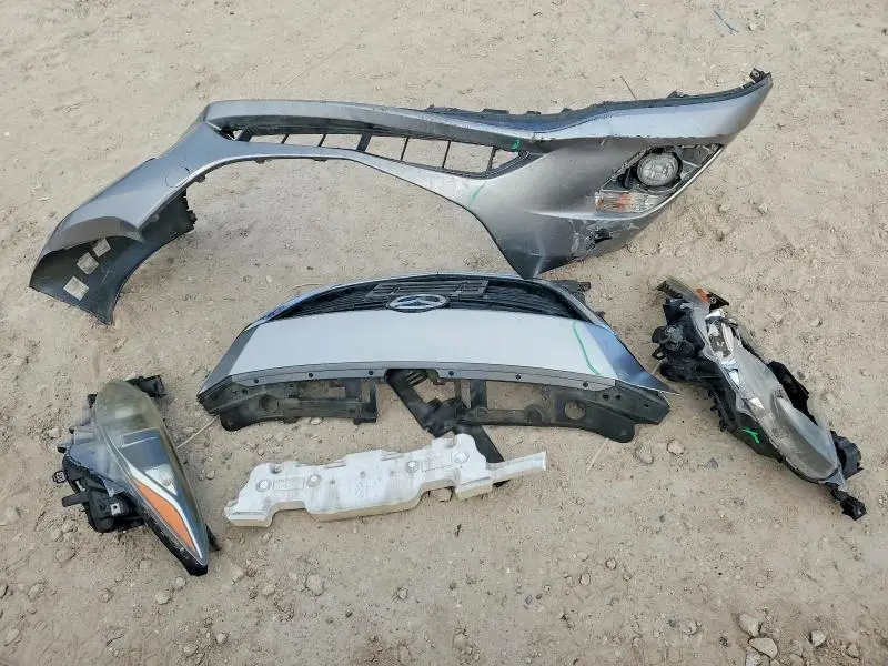 2015 MAZDA 3 TOURING  