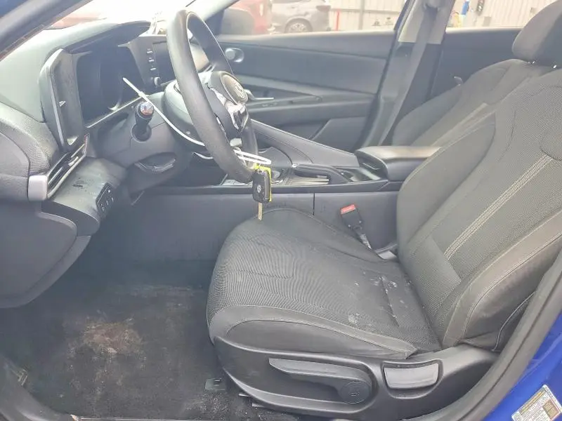 2021 HYUNDAI ELANTRA SE  