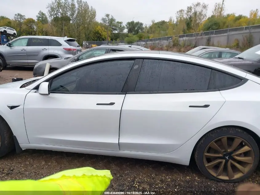 2018 TESLA MODEL 3 LONG RANGE/PERFORMANCE