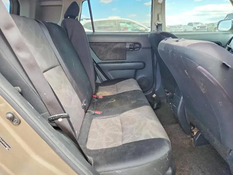 2013 SCION XB BASE  