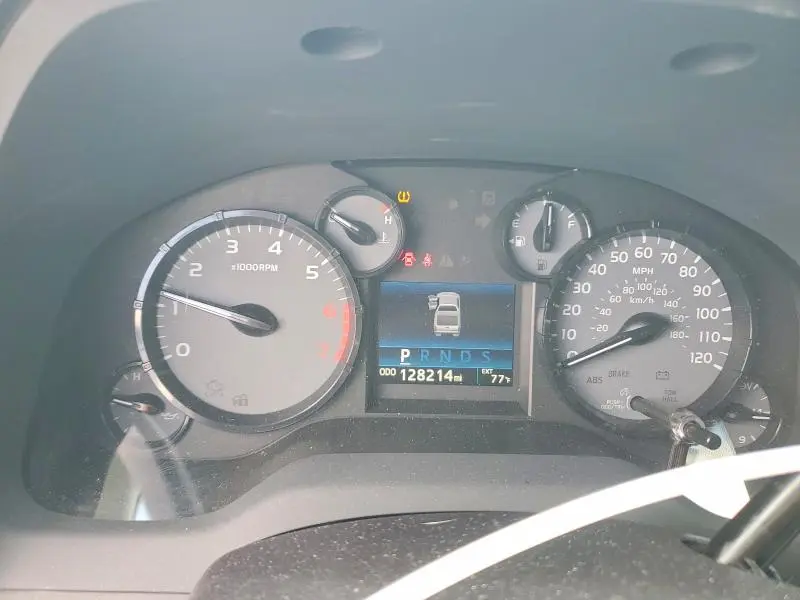 2017 TOYOTA TUNDRA SR  