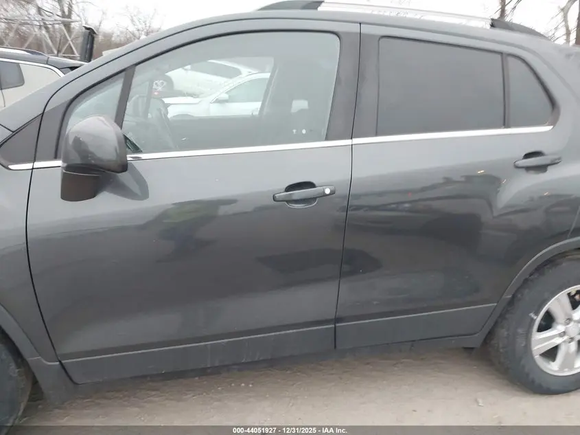 2020 CHEVROLET TRAX FWD LT