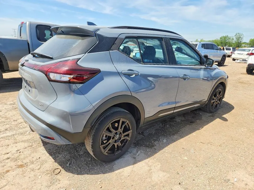 2024 NISSAN KICKS SR  