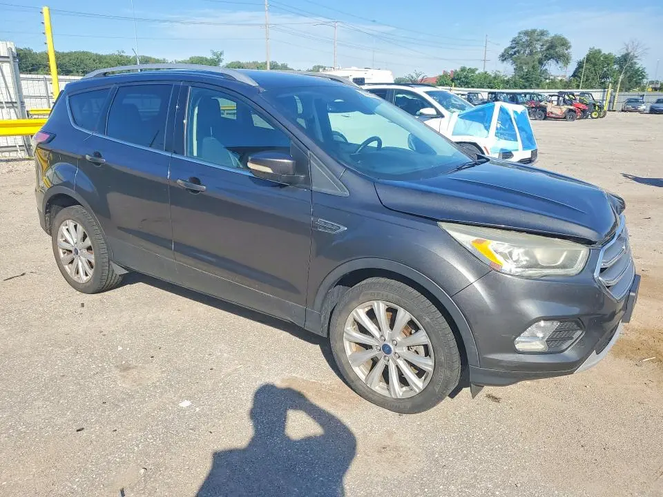 2017 FORD ESCAPE TITANIUM  