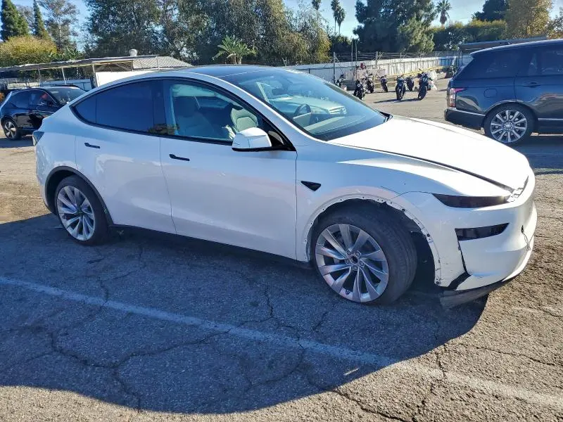 2026 TESLA MODEL Y   