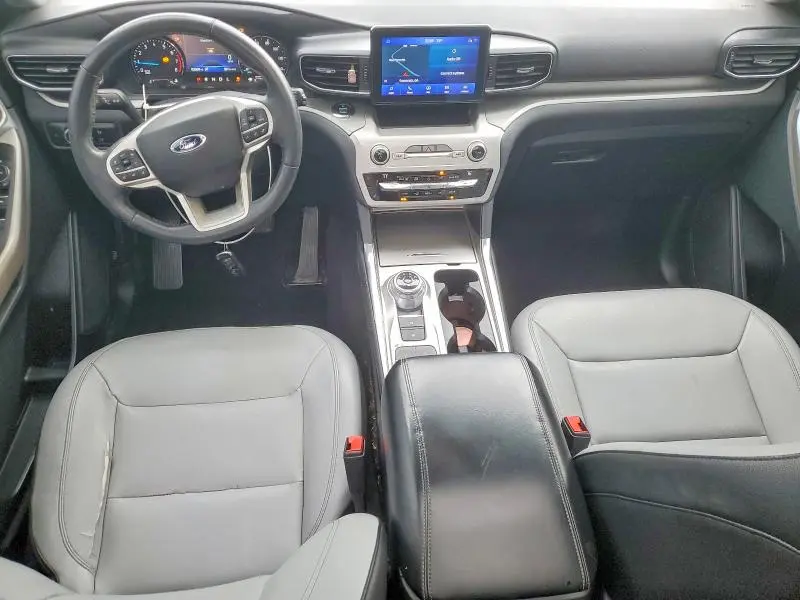 2021 FORD EXPLORER XLT  