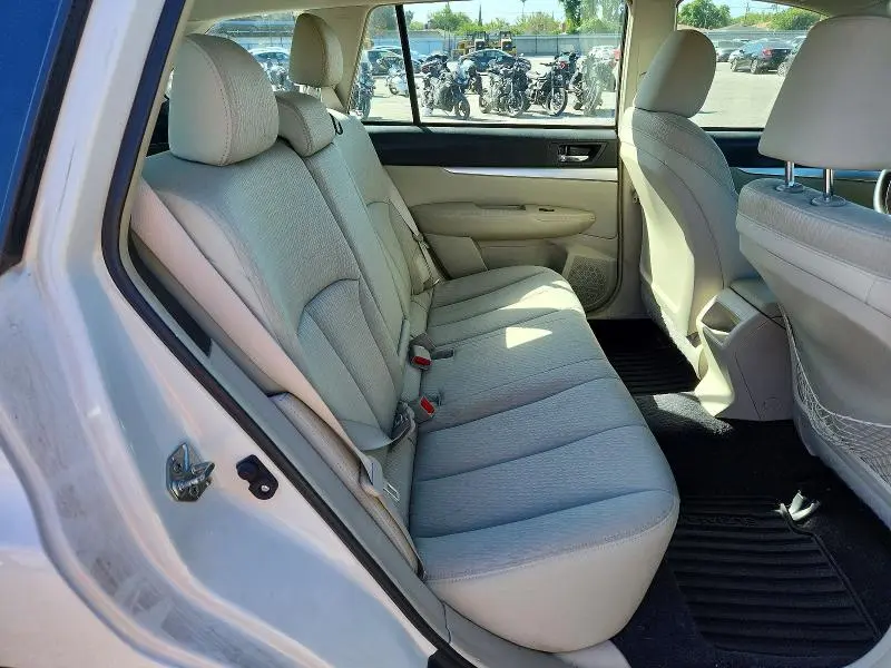 2010 SUBARU OUTBACK 2.5I  