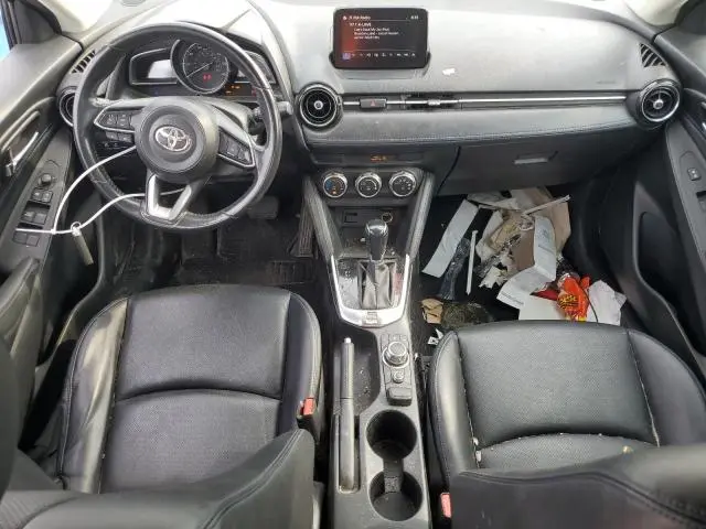 2019 TOYOTA YARIS L  
