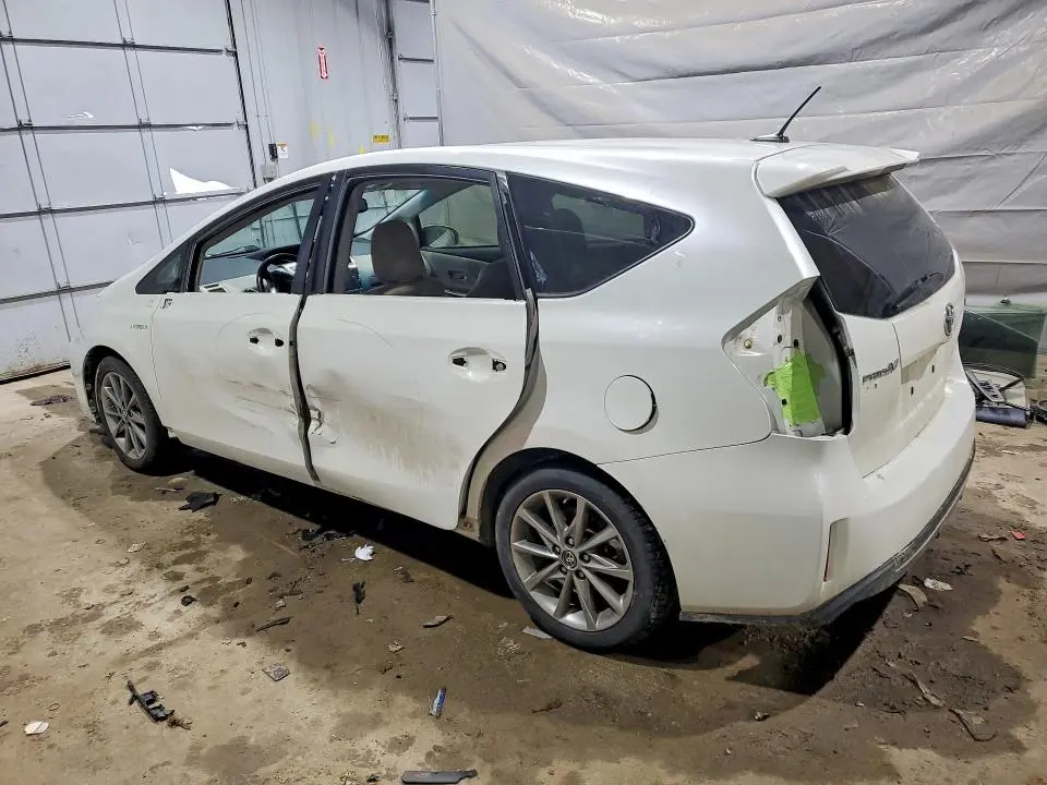 2015 TOYOTA PRIUS V FIVE  