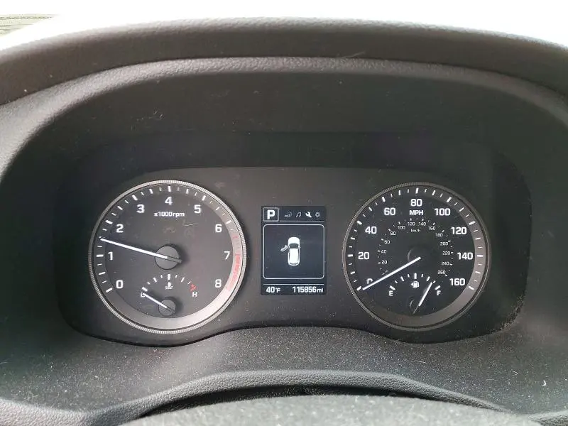 2016 HYUNDAI TUCSON SE  