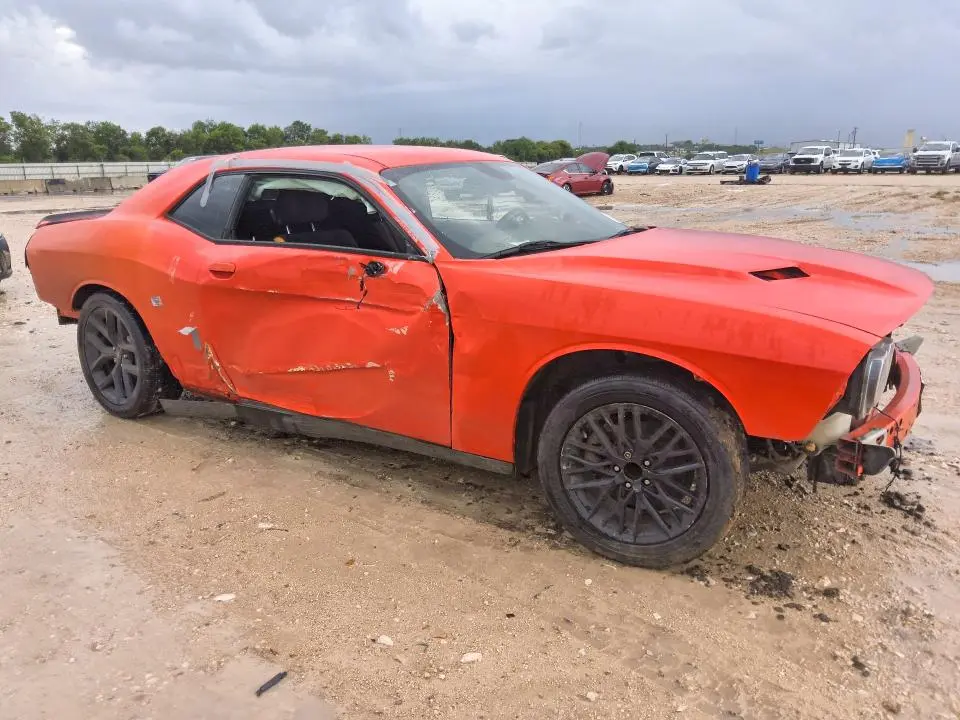 2020 DODGE CHALLENGER SXT  