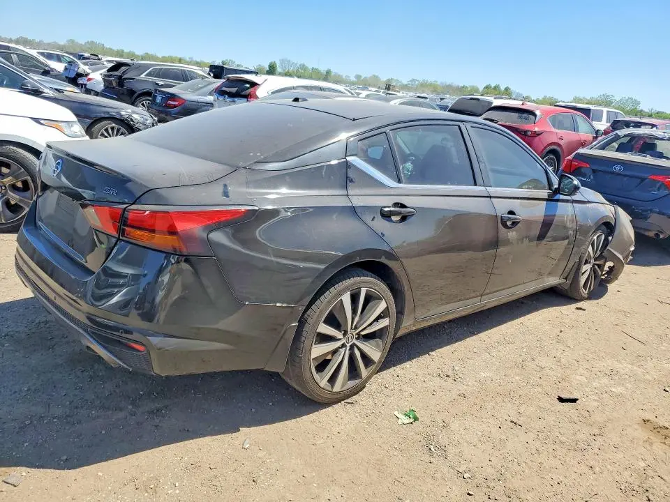 2020 NISSAN ALTIMA SR  