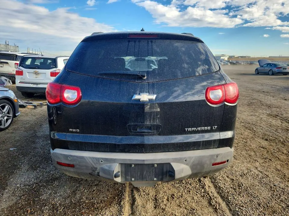 2010 CHEVROLET TRAVERSE LT  