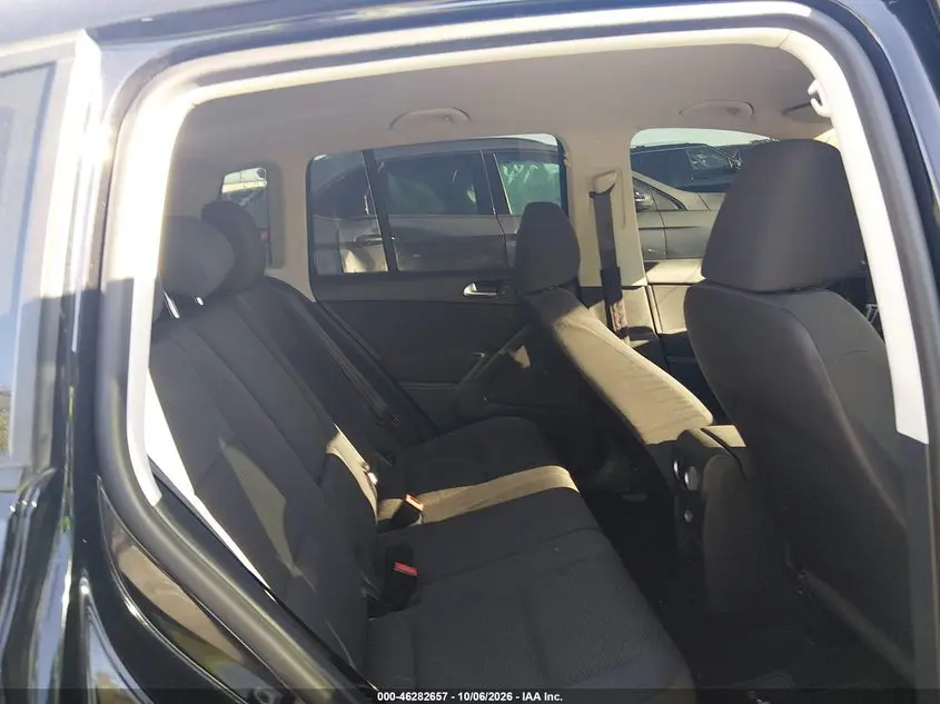 2014 VOLKSWAGEN TIGUAN S
