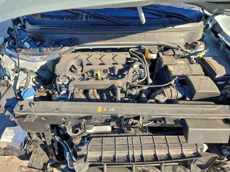 2025 HYUNDAI VENUE SE  