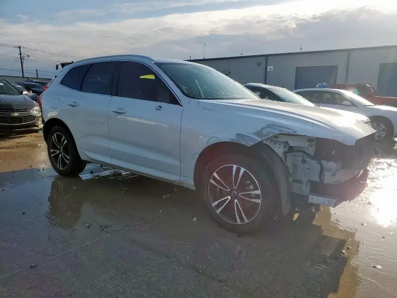 2021 VOLVO XC60 T5 MOMENTUM  