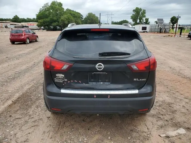 2017 NISSAN ROGUE SPORT S  