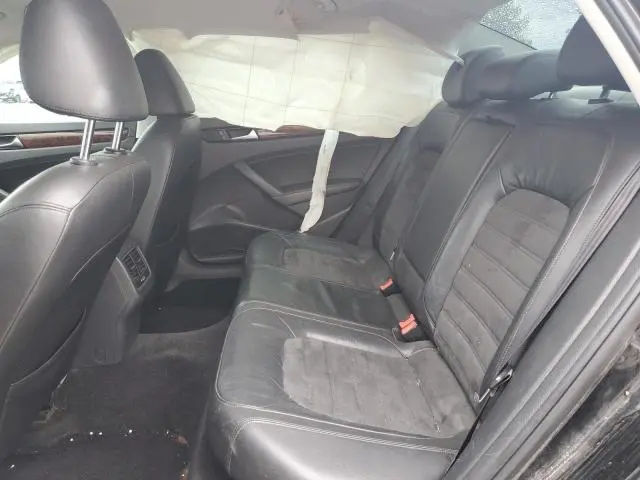2013 VOLKSWAGEN PASSAT SEL  