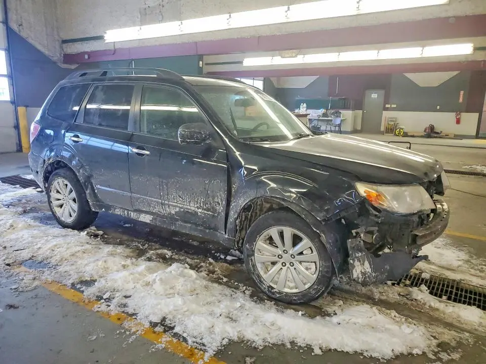 2013 SUBARU FORESTER 2.5X PREMIUM  