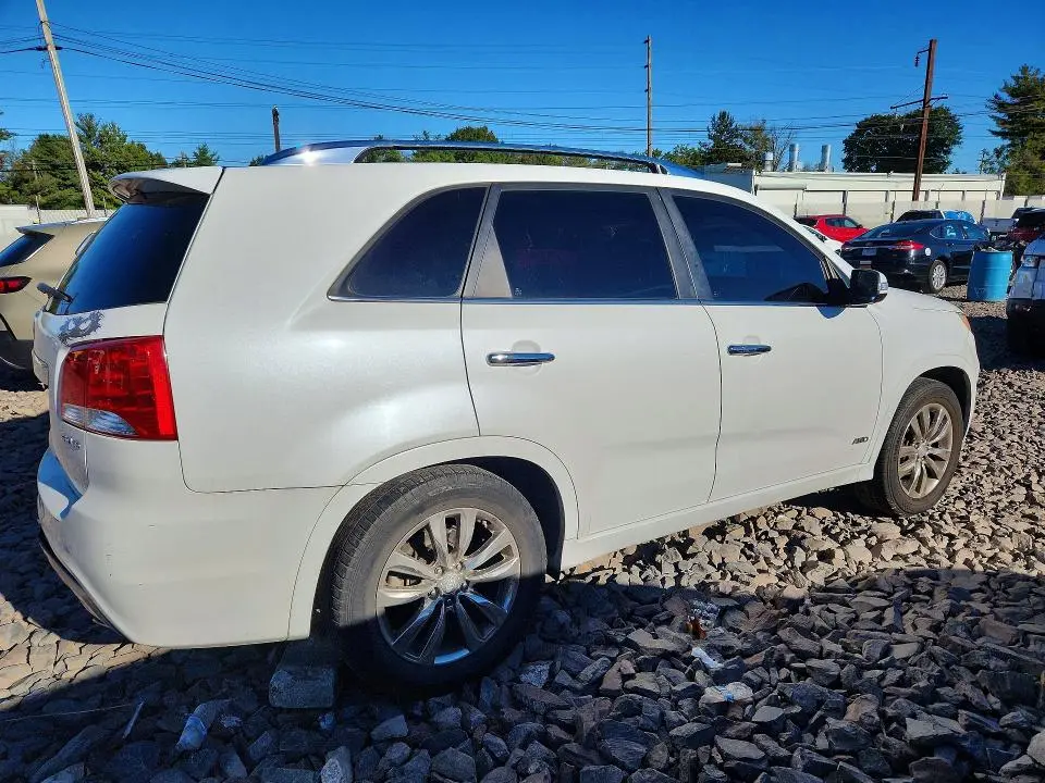 2011 KIA SORENTO SX  