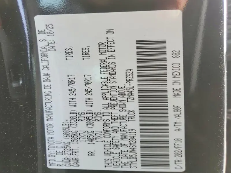 2025 TOYOTA TACOMA SR5  