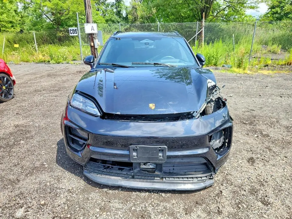 2025 PORSCHE MACAN 4S  