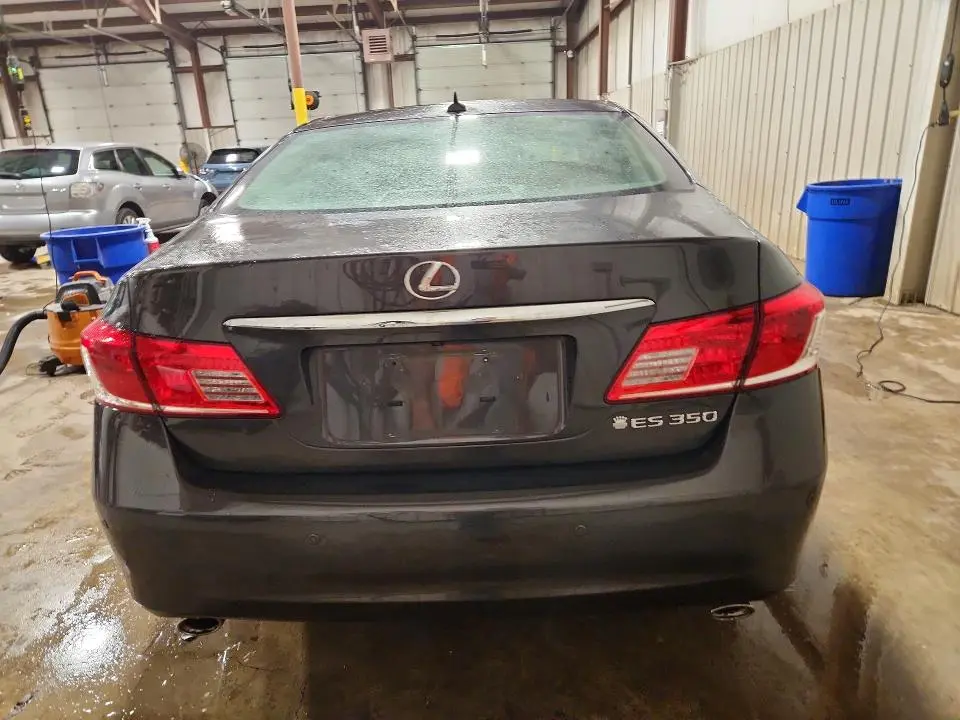 2011 LEXUS ES 350  